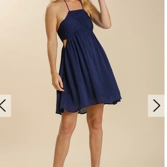 BNWT Umgee Jacquard Print Sleeveless Halter Neck Tie Back Dress. Size small - Picture 2 of 6